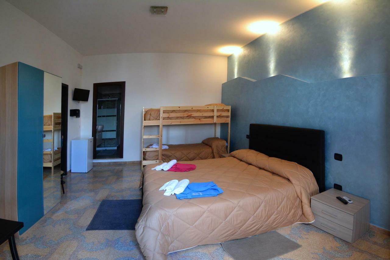 Bed & Breakfast "Mazzini" Леверано Экстерьер фото