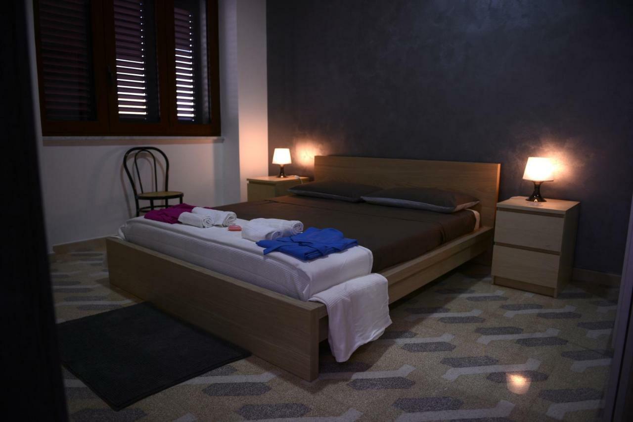 Bed & Breakfast "Mazzini" Леверано Экстерьер фото