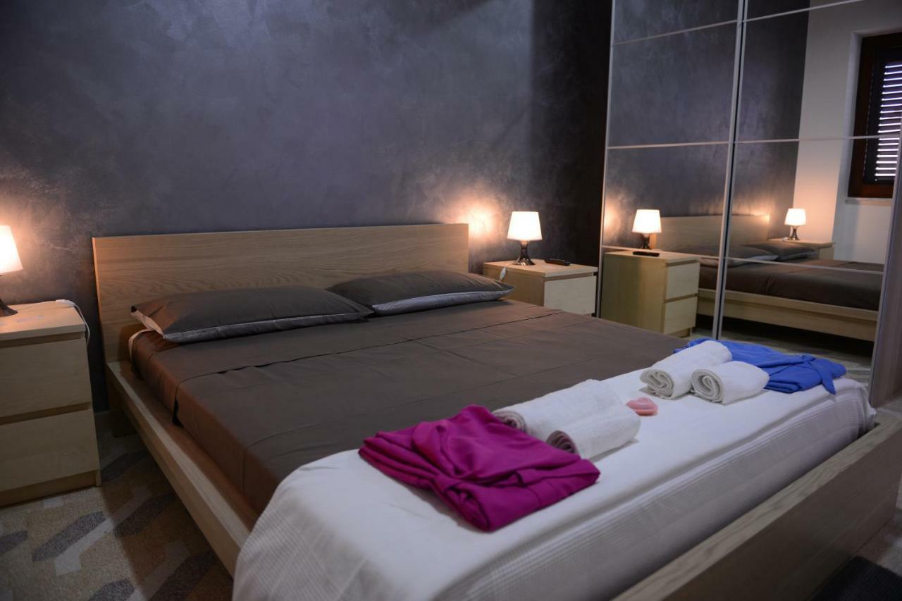 Bed & Breakfast "Mazzini" Леверано Экстерьер фото