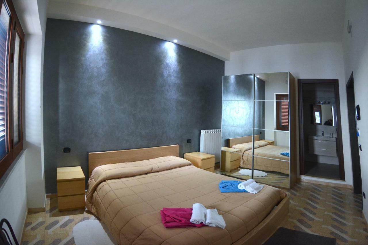 Bed & Breakfast "Mazzini" Леверано Экстерьер фото