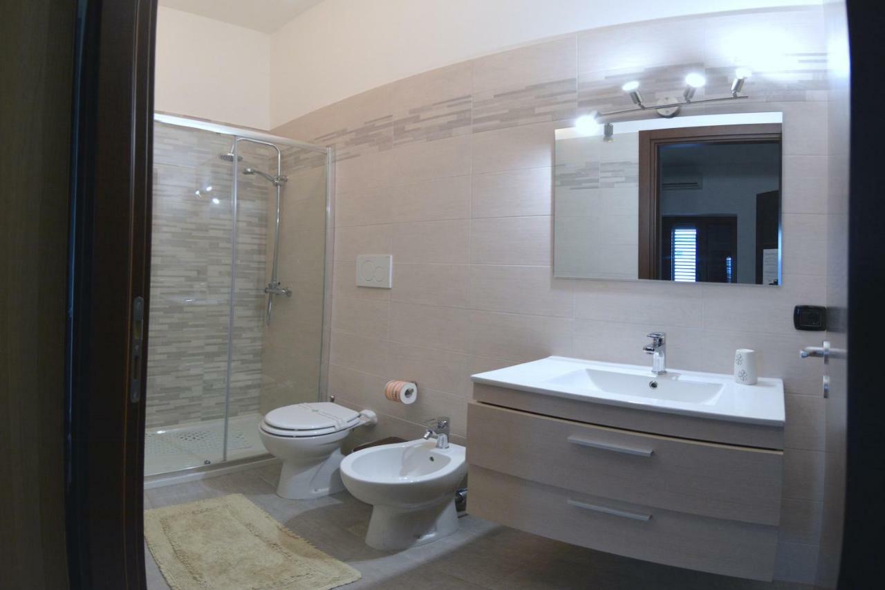 Bed & Breakfast "Mazzini" Леверано Экстерьер фото